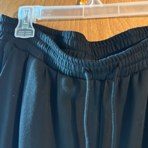 Jogging Suit - Picture 8 of 9